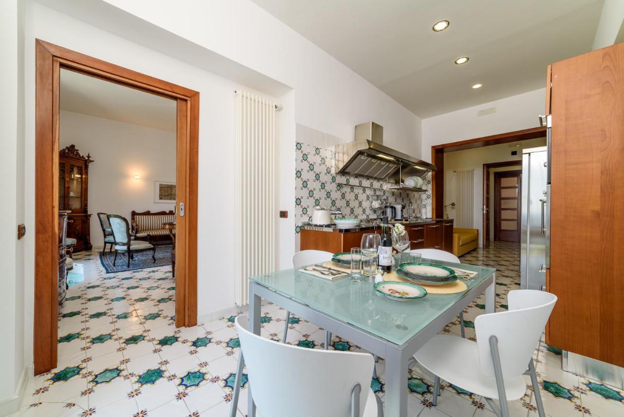 Amalfi Coast Family Luxury Suite Vietri Esterno foto