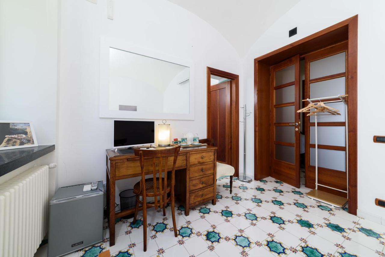 Amalfi Coast Family Luxury Suite Vietri Esterno foto
